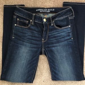 American Eagle Dark Wash Stretchy Jeans
